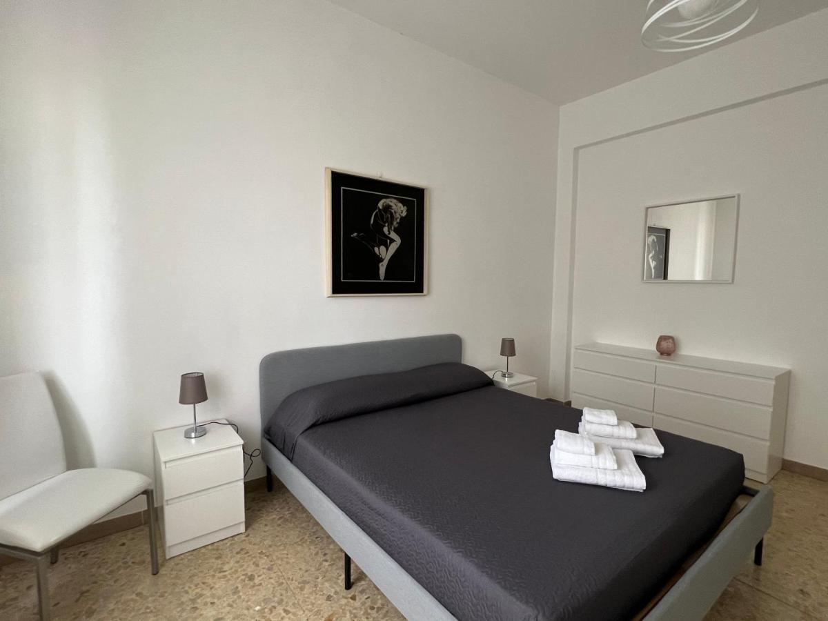 Apartment Manubella 5 Vani Con Giardino La Spezia